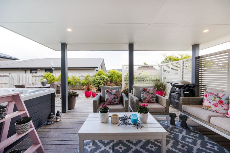 11 Silicon Way, Fitzherbert, Palmerston North - Carousel 2