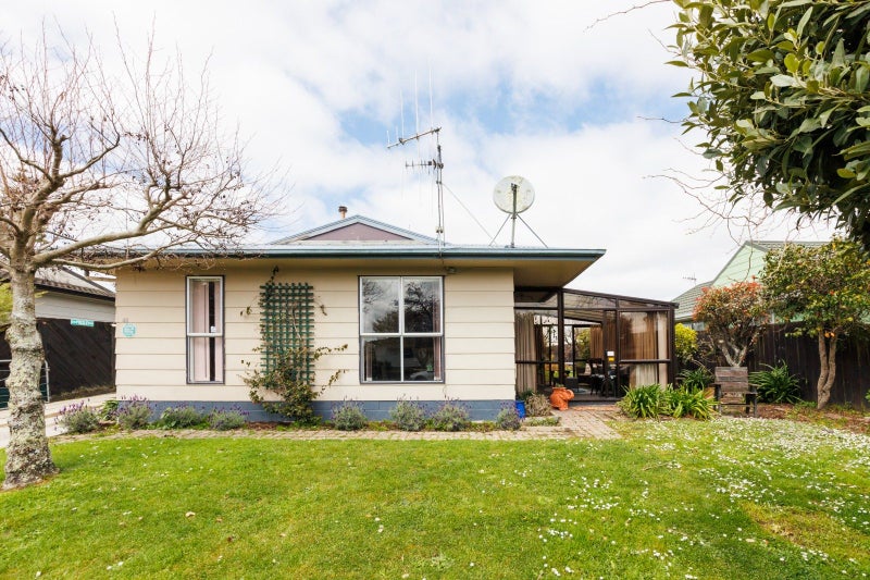 48 Hillcrest Drive, Kelvin Grove, Palmerston North - Carousel 1