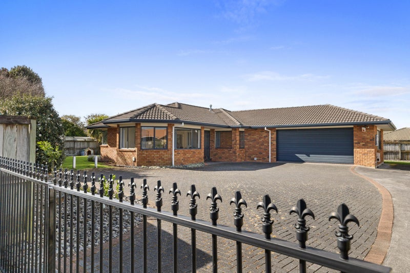 14 Drumfearn Place, Rototuna, Hamilton - Carousel 1