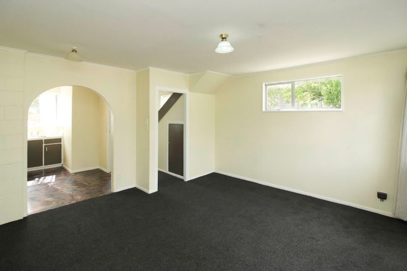 8/100 Martin Street, Wallaceville, Upper Hutt - Carousel 1