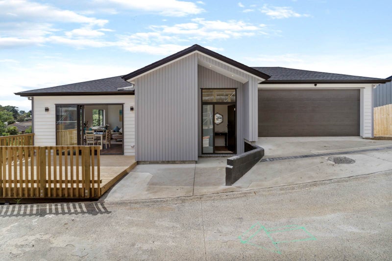 4 Mara Waina Place, Swanson, Auckland - Carousel 1