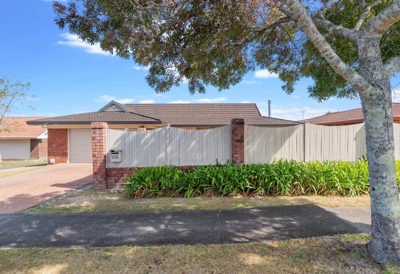 108 Mirrabooka Avenue, Botany Downs, Auckland - Carousel 2