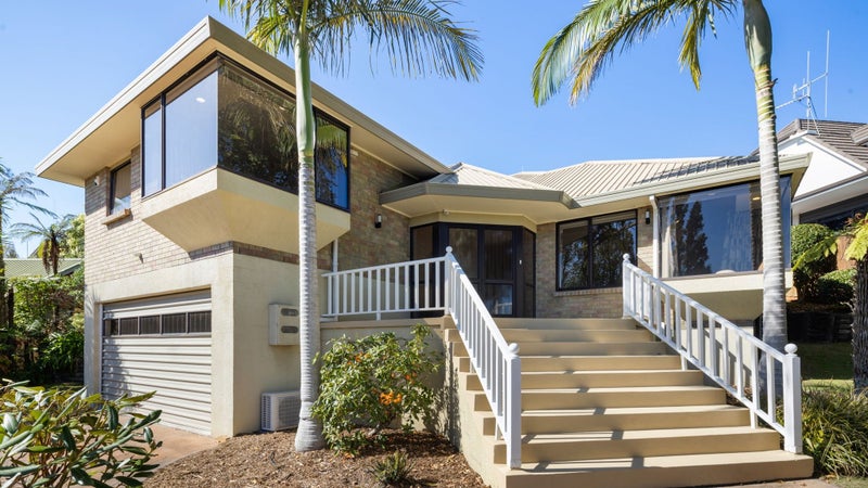 800 River Road, Chartwell, Hamilton - Carousel 1