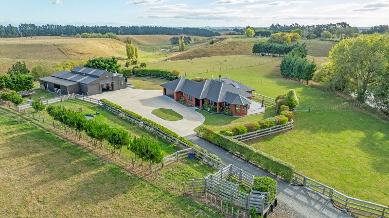 2101 State Highway 3, Sanson, Palmerston North - Carousel 1