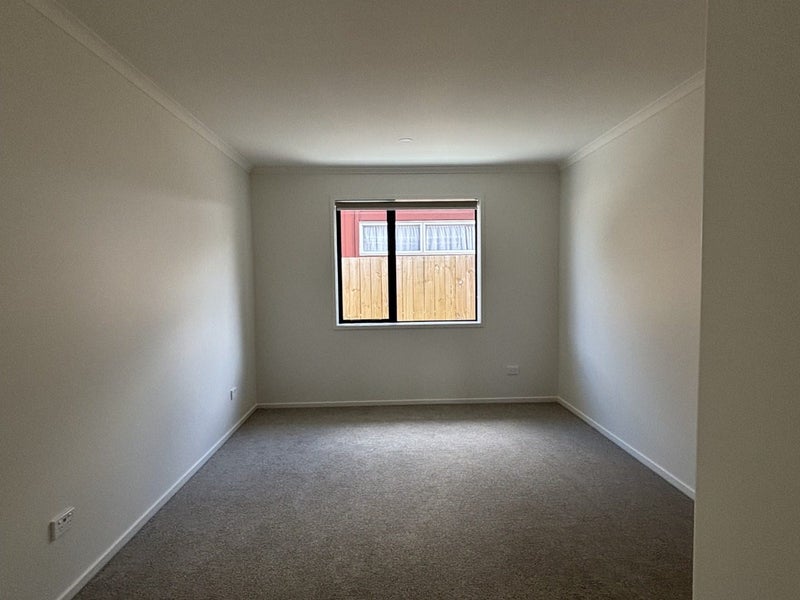 27 Central Avenue, Avenues, Whangarei - Carousel 9