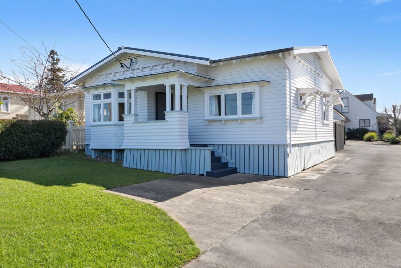 229 Meola Road, Point Chevalier, Auckland - Carousel 2