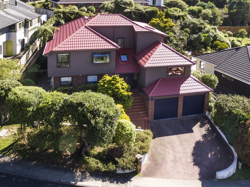 24 Satara Crescent, Khandallah, Wellington - Carousel 2
