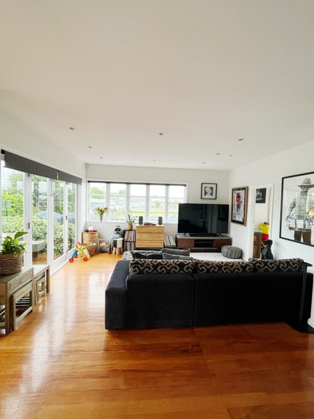 66 Kiwitea Street, Sandringham, Auckland - Carousel 1