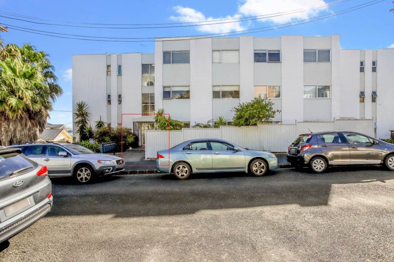 1J Caroline Street, Saint Marys Bay, Auckland - Carousel 2