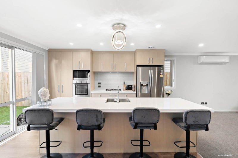 38 Kauri Heart Avenue, Takanini, Auckland - Carousel 2