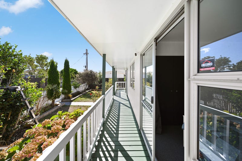 11A Breckons Avenue, Nawton, Hamilton - Carousel 22