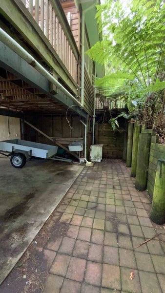 62 Mountain Road, Henderson Valley, Auckland - Carousel 11