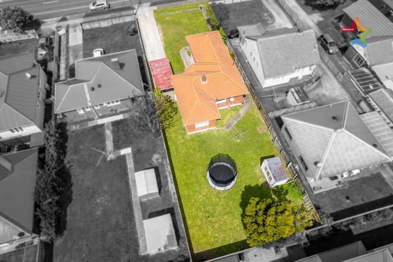 21 Waiwhetu Road, Waiwhetu, Lower Hutt - Carousel 1