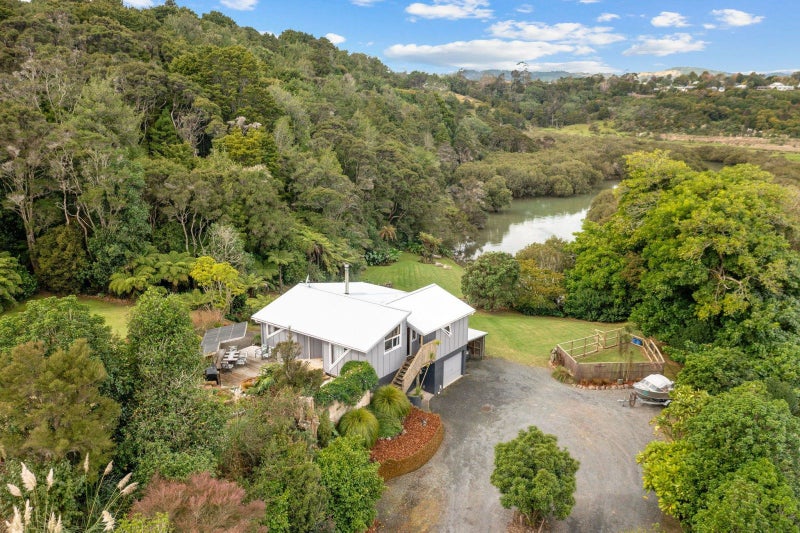 155 Riverside Drive, Parahaki, Whangarei - Carousel 1