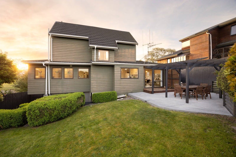 43 Lachlan Drive, Dinsdale, Hamilton - Carousel 1