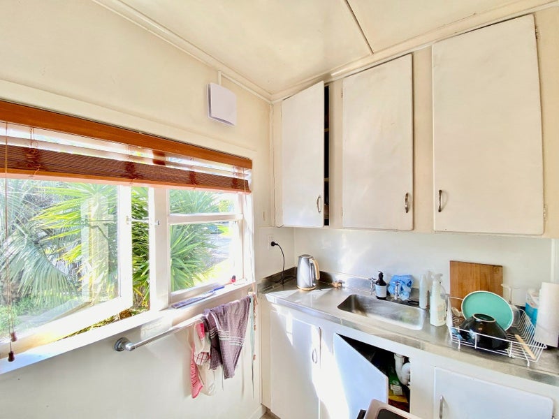 1/2 Prospect Terrace, Milford, Auckland - Carousel 9