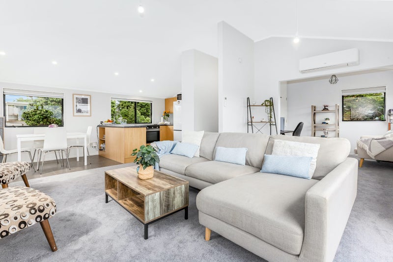 16 Morere Street, Titahi Bay, Porirua - Carousel 2