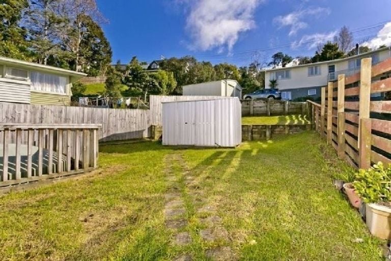 14A Cypress Place, Sunnynook, Auckland - Carousel 1