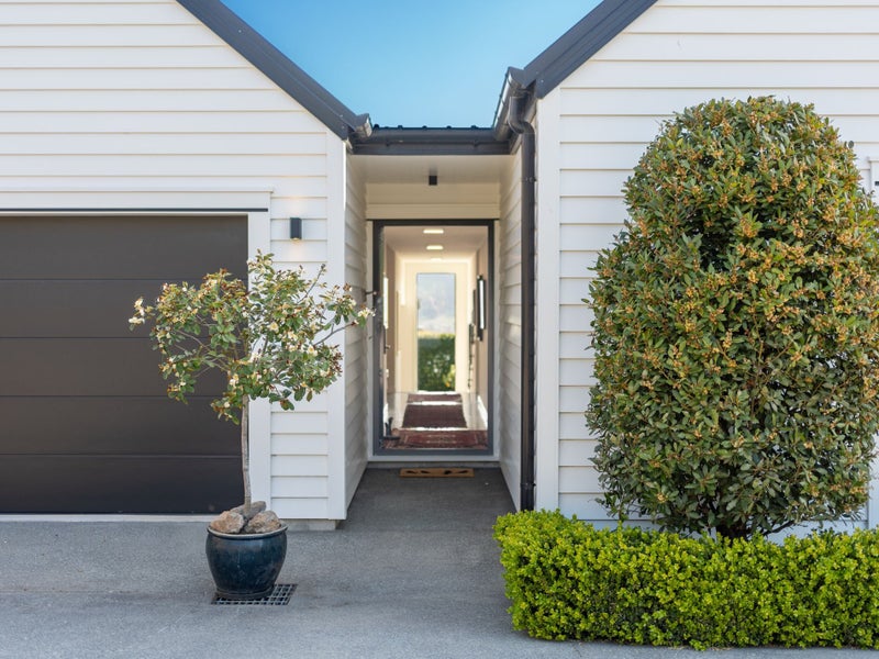 285 Cannon Hill Crescent, Mount Pleasant, Christchurch - Carousel 2