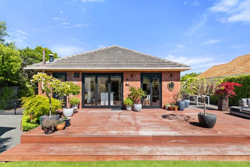 12 Wilsons Road South, Saint Martins, Christchurch - Carousel 2