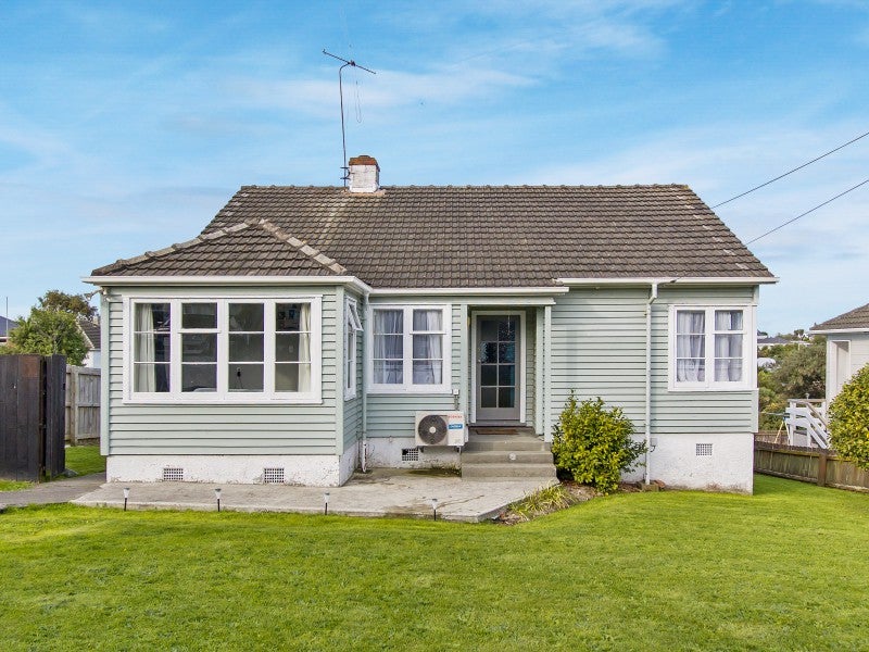 17 Bouverie Street, Waimataitai, Timaru - Carousel 1