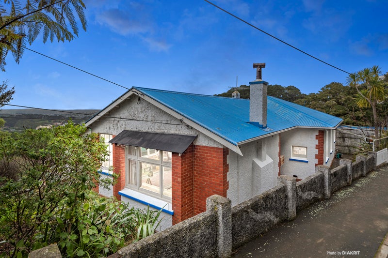35 Coolidge Street, Brooklyn, Wellington - Carousel 1