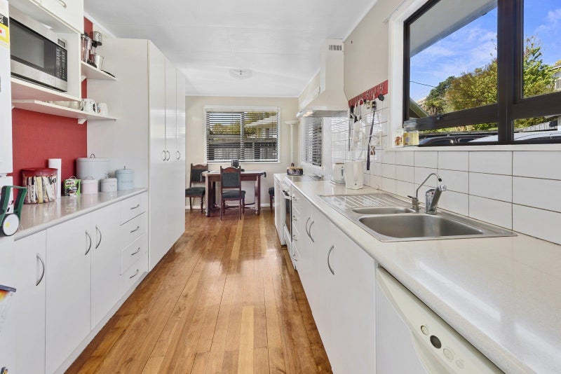 23 Raewyn Street, Morningside, Whangarei - Carousel 1