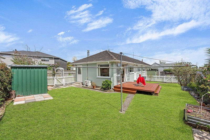 2/65 Moore Street, Howick, Auckland - Carousel 1
