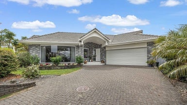 15 Bluefin Way, West Harbour, Auckland - Carousel 1