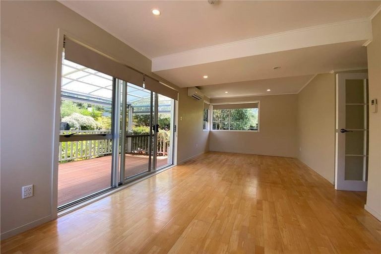 36 Sequoia Place, Sunnynook, Auckland - Carousel 2