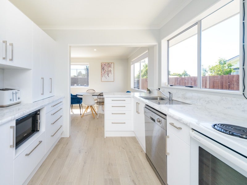 40 Acacia Street, Kelvin Grove, Palmerston North - Carousel 2