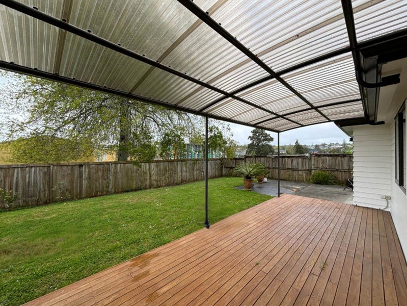 80B Millbrook Road, Henderson, Auckland - Carousel 16