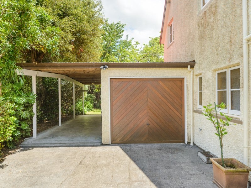 12 Astrid Court, Awapuni, Palmerston North - Carousel 23