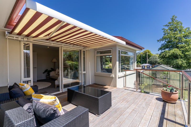 24 Palatine Terrace, Huntsbury, Christchurch - Carousel 2