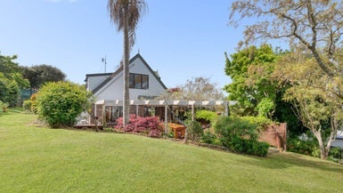 17 Pokapu Place, Bethlehem, Tauranga - Carousel 1