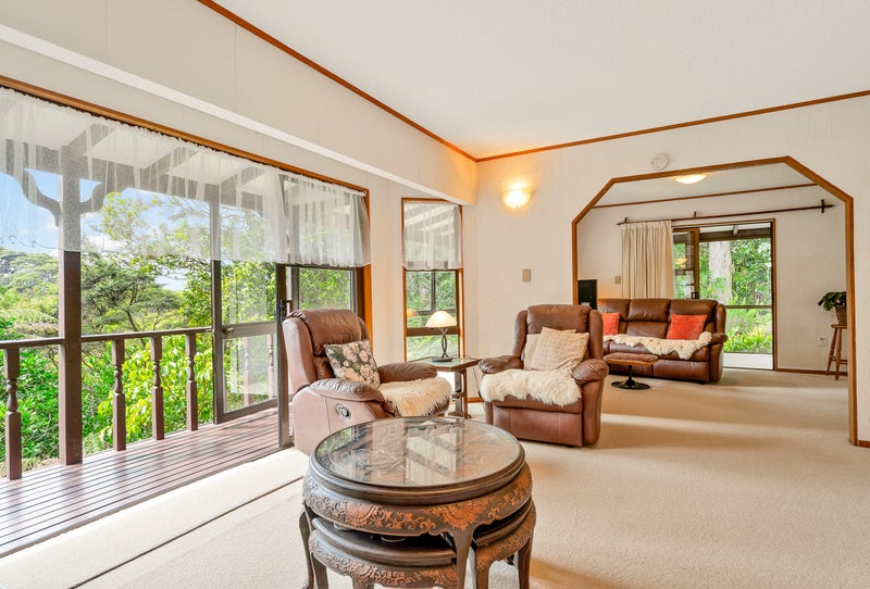 238 Forest Hill Road, Waiatarua, Auckland - Carousel 2