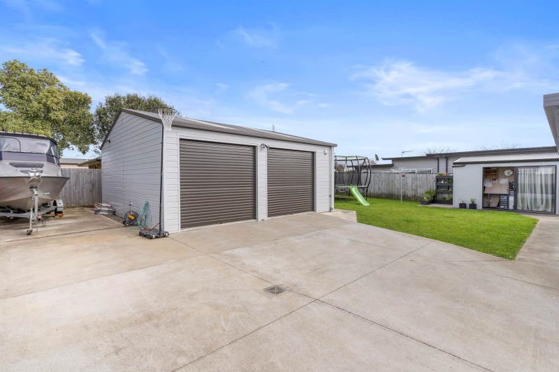 92 Sandspit Road, Waiuku, Waiuku - Carousel 2