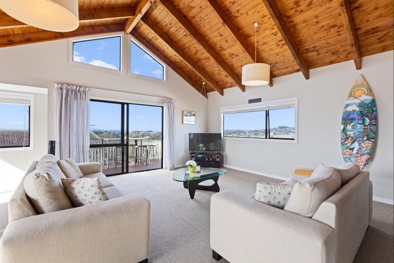 201A Hibiscus Coast Highway, Red Beach, Whangaparāoa - Carousel 1