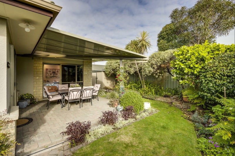 10 Claridge Place, Taradale, Napier - Carousel 2