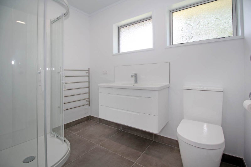 2/17 Ballater Place, Highland Park, Auckland - Carousel 10