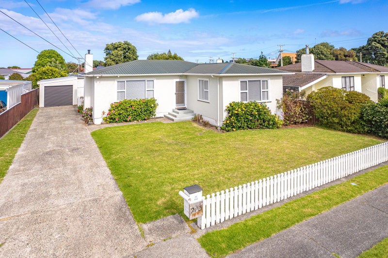 203 Cornfoot Street, Castlecliff, Whanganui - Carousel 1