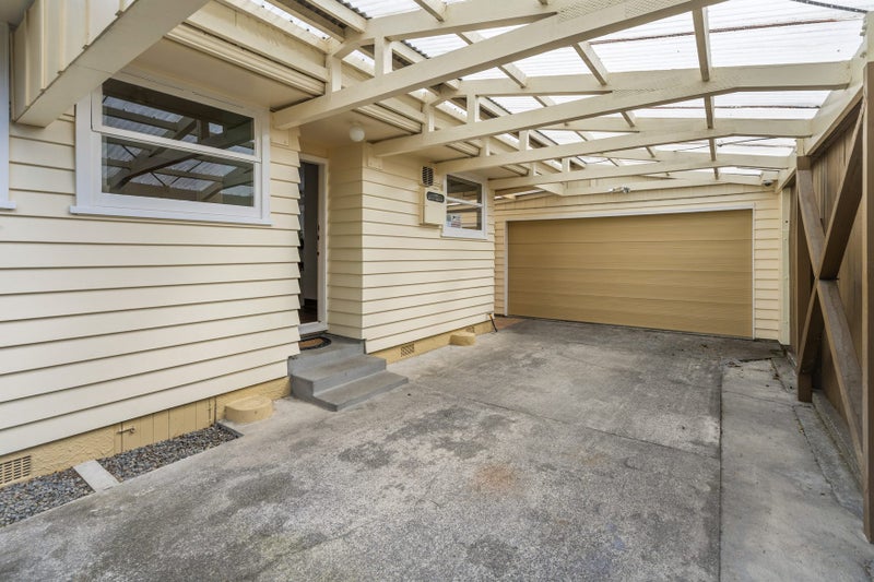 9 Snell Grove, Clouston Park, Upper Hutt - Carousel 2