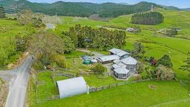 210 Tavinor Road, Whangarei - Carousel 1