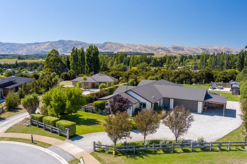 43 Hardie Place, Albert Town, Wanaka - Carousel 1