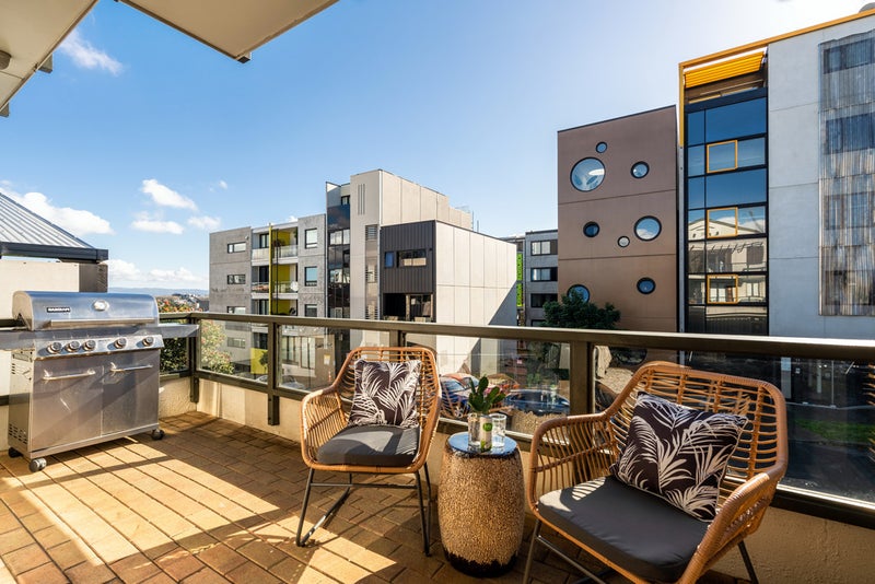 1A/10 Crummer Road, Grey Lynn, Auckland - Carousel 1