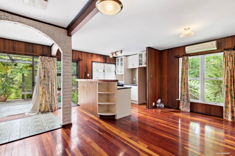 12 Cronin Place, Beach Haven, Auckland - Carousel 2