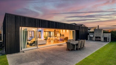 41 Westpark Drive, Burnside, Christchurch - Carousel 1