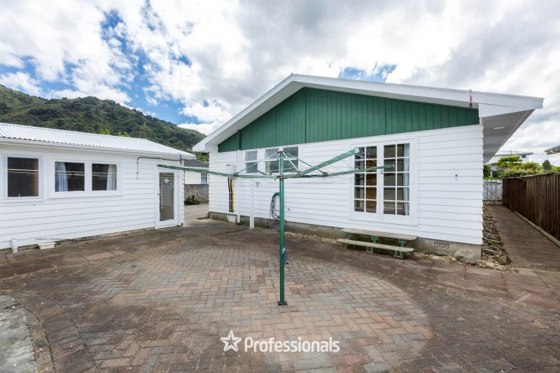 5 Denver Grove, Totara Park, Upper Hutt - Carousel 20
