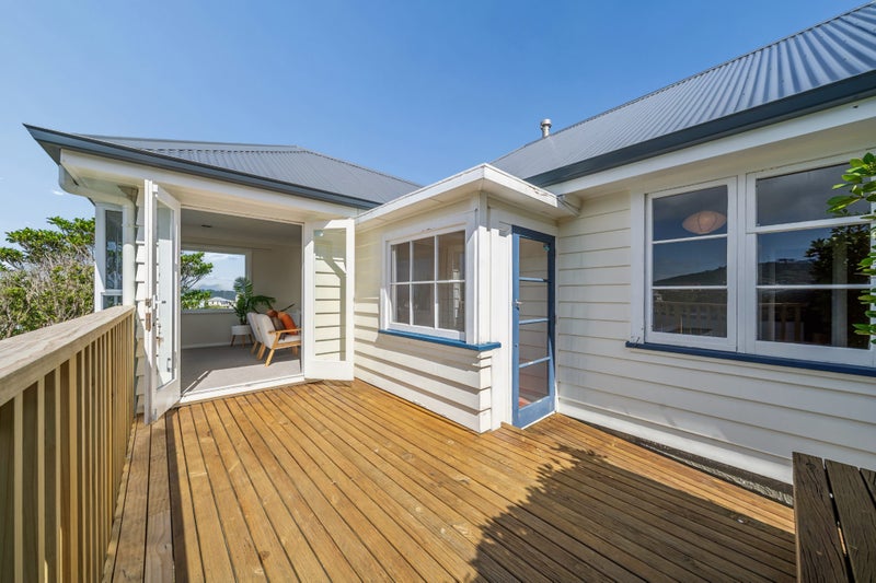 3 Mertoun Terrace, Highbury, Wellington - Carousel 2