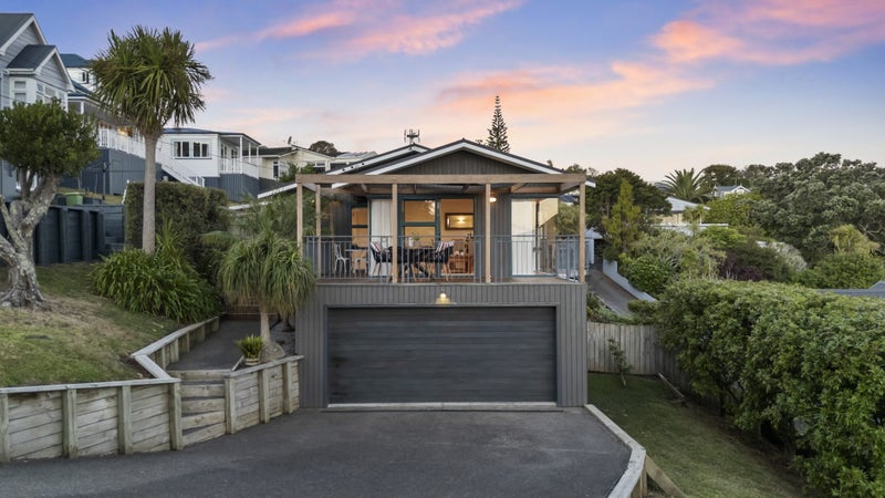 7 Maunganui Road, Birkenhead, Auckland - Carousel 1